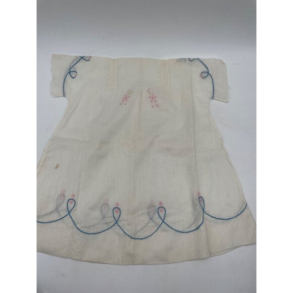 Vintage Baby Embroidered Pink Flowers & Blue Loops READ - Picture 2 of 11